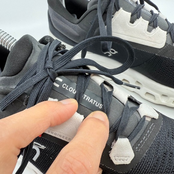 On Cloudstratus 3 Running Shoes Lightweight Cushioned Sneakers Black‎ WOMEN 8.5 - Picture 5 of 13